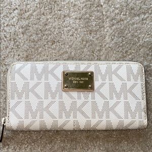 Michael Kors wallet